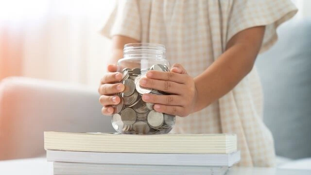 Uşaqlar pulla necə tanış olmalıdır? - Yaşa görə maliyyə tərbiyəsi