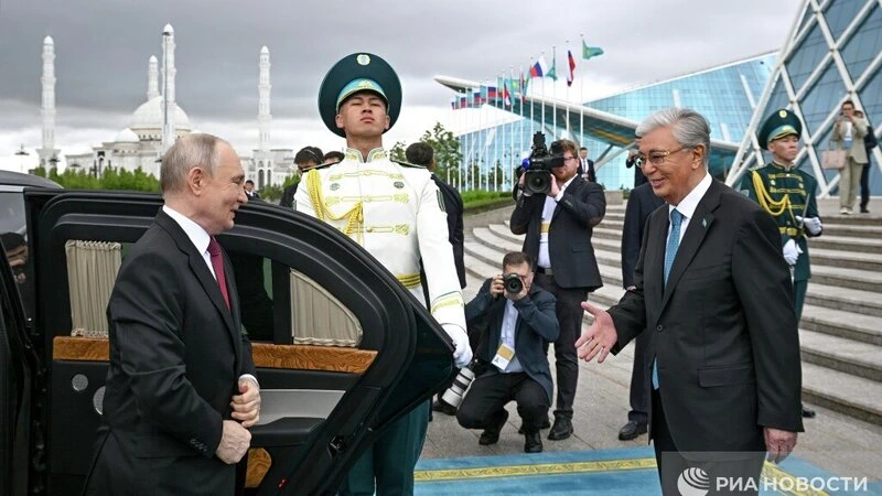 Tokayev: Qazaxıstan və Rusiya arasında mübahisəli məsələlər yoxdur