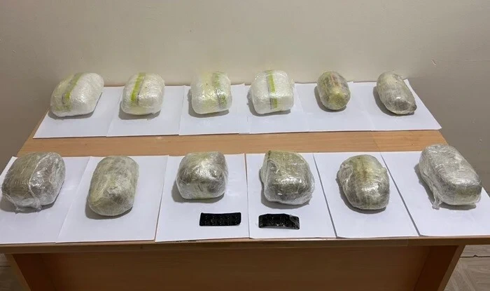 İrandan 12 kq narkotikin keçirilməsinin qarşısı alındı - FOTO