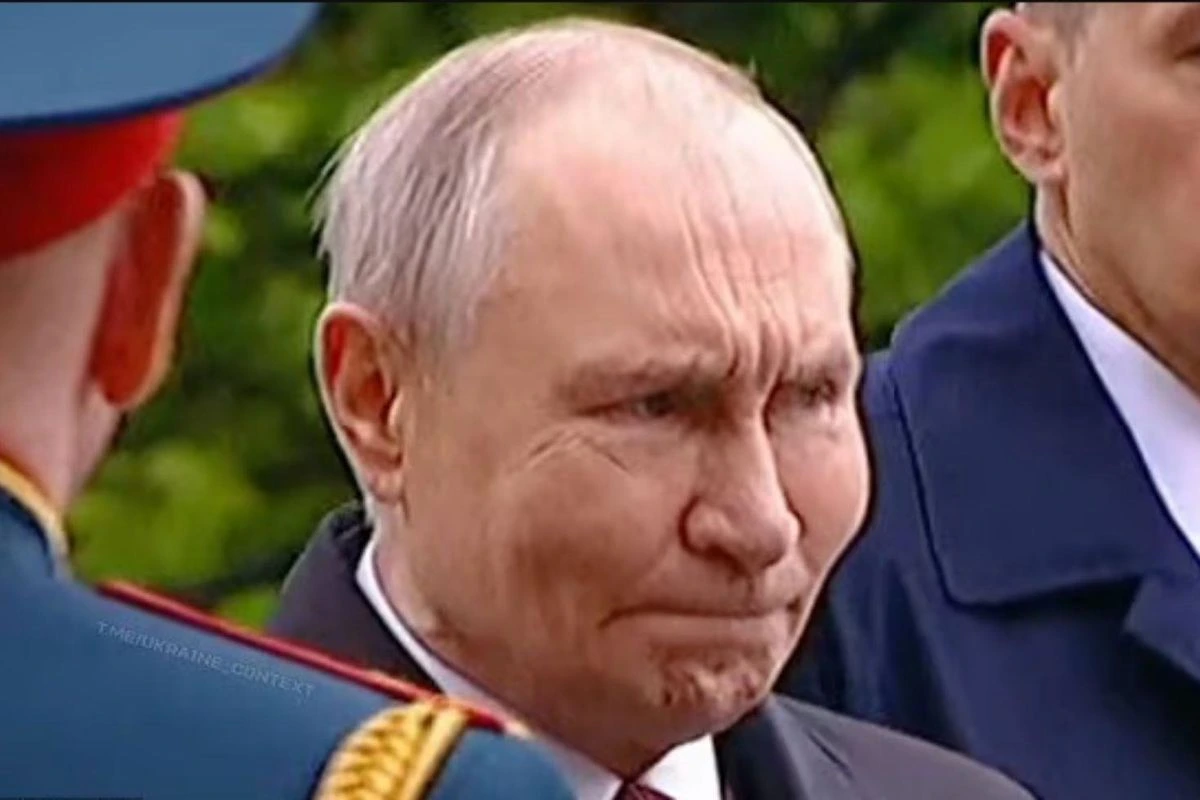 Putinin üzündəki şişkinlik: Xəstəlik, yoxsa botoks?