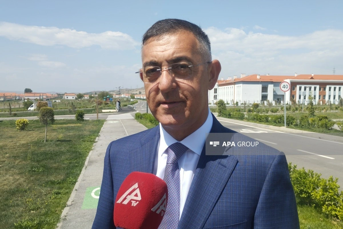 Direktor müavini: Şükürbəyli kəndi 286 hektar ərazidə 1042 ailə üçün layihələndirilib - FOTO