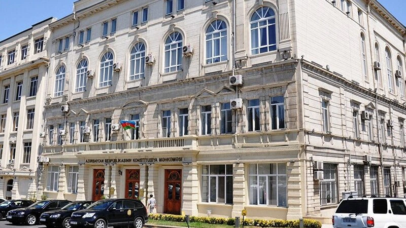 Konstitusiya Məhkəməsi prokurorluğunun sorğusu əsasında konstitusiya işinə baxdı