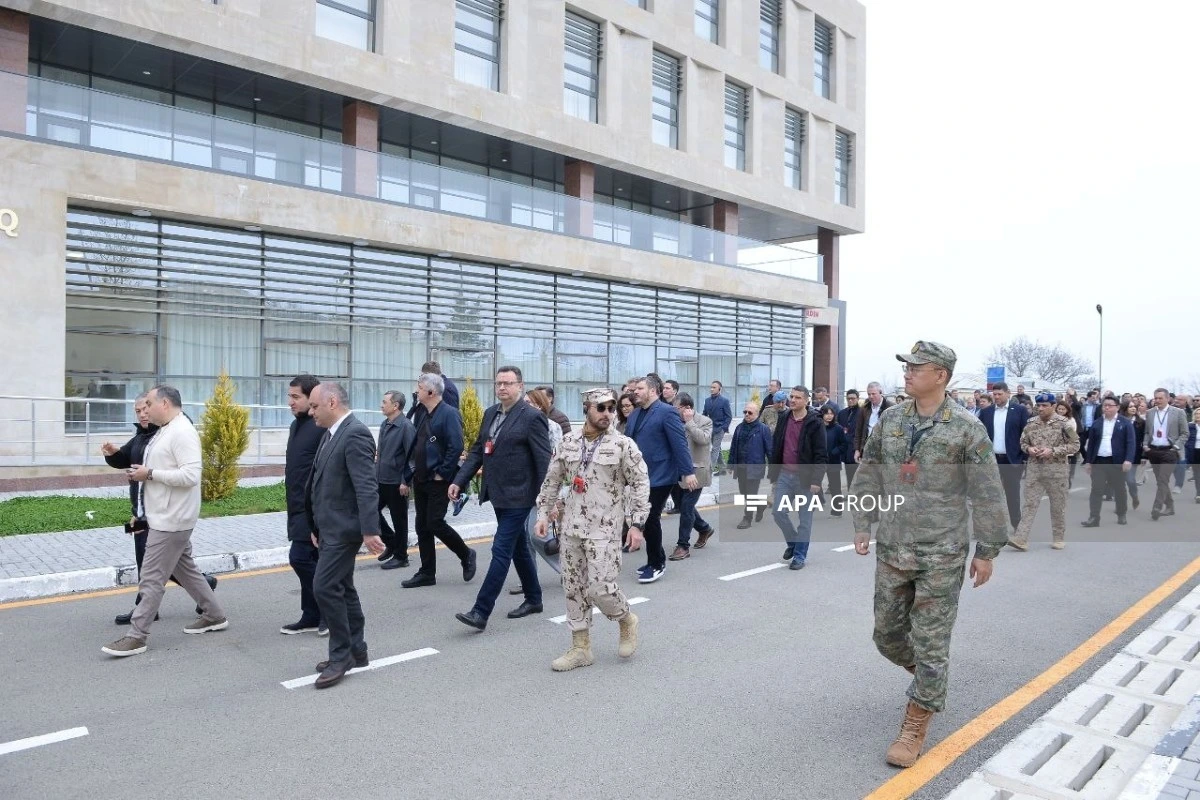 Xarici diplomatlar Laçına yola düşüblər