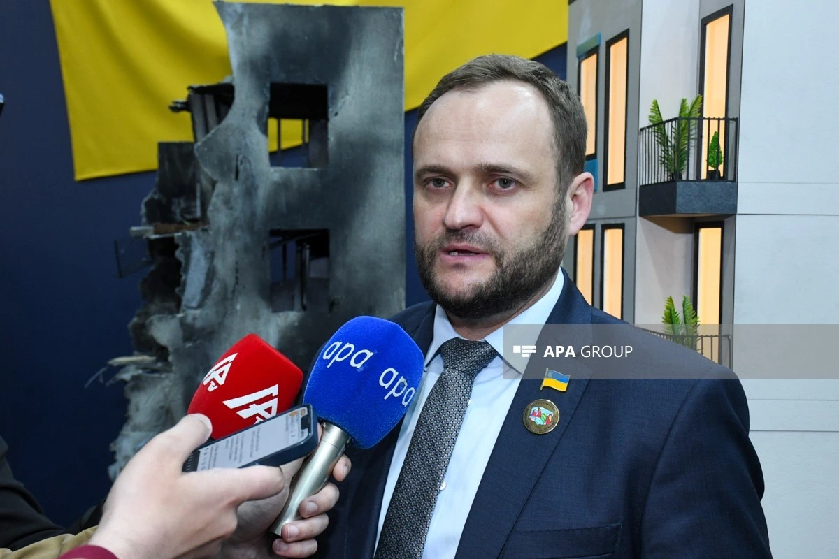 Kuleba: Azərbaycan Ukraynada bəzi obyektlərin yenidən qurulmasına kömək edir