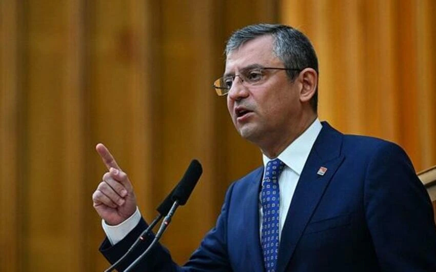 Özgür Özel CHP Qrup sədri seçildi