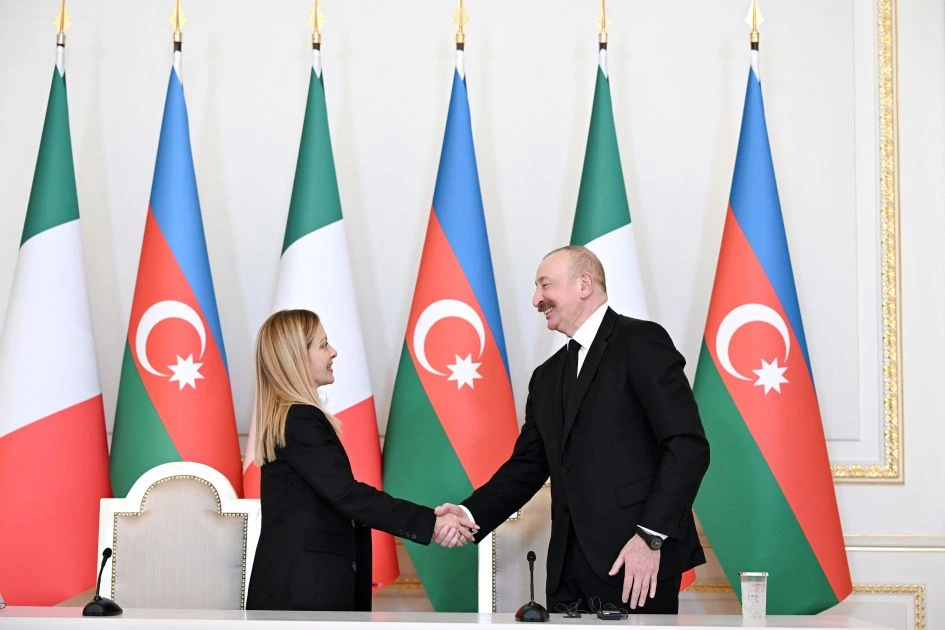 Strateji ittifaq güclənir: Meloninin səfəri böyük planların siqnalıdır - ŞƏRH