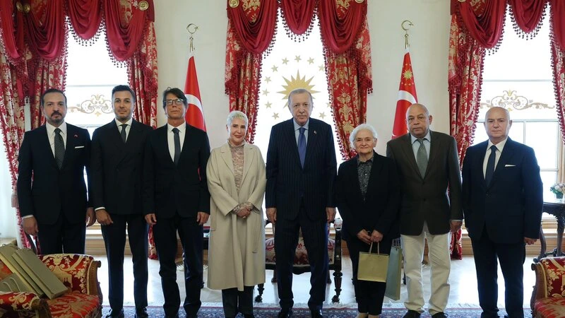Ərdoğan edam edilən baş nazirin ailəsini qəbul etdi
