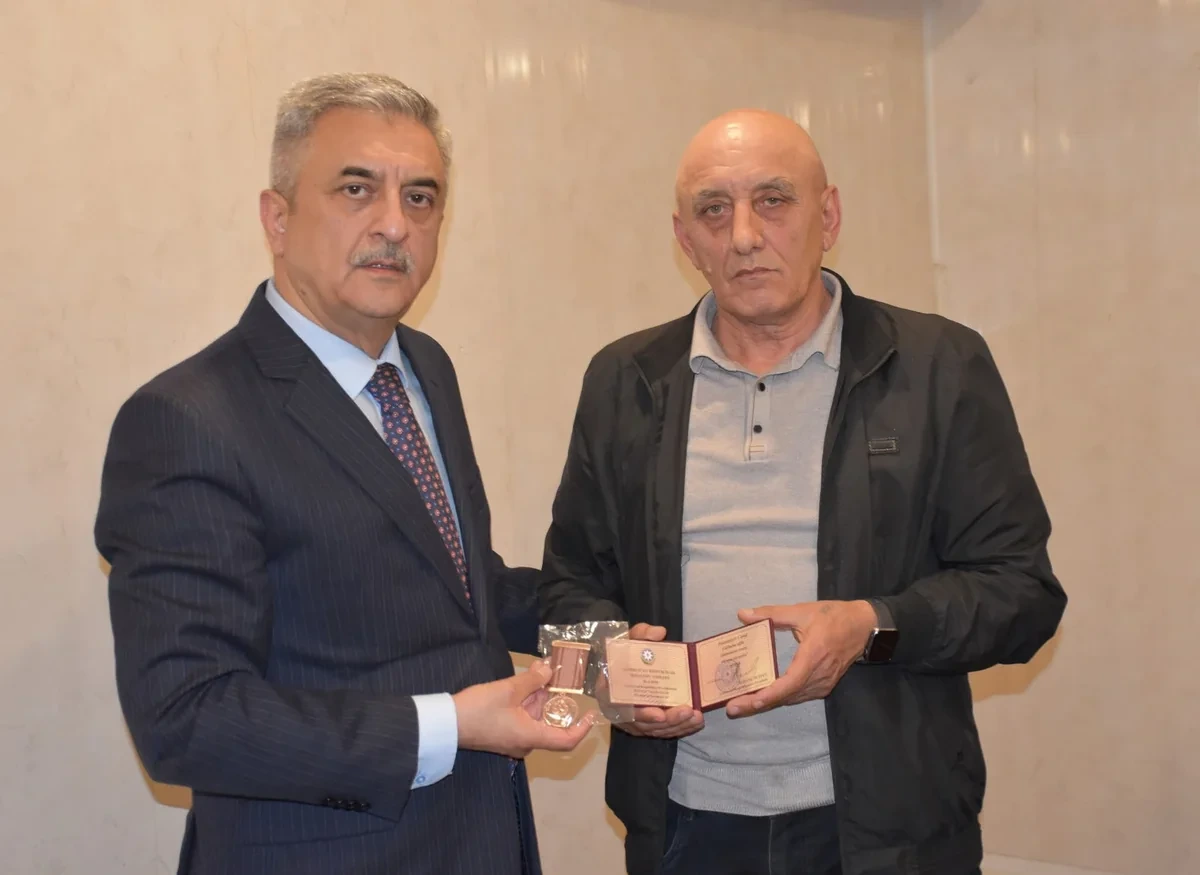 Şəhidin "Vətən uğrunda" medalı İmişlidə ailəsinə təqdim edilib
