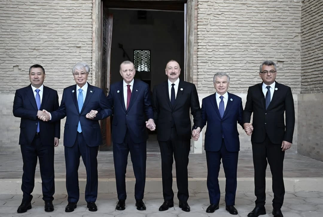 &nbsp;&nbsp;Ainur Nogayeva: TDT liderlərinin əl-ələ fotosunun çox sayda mesaj ehtiva edir