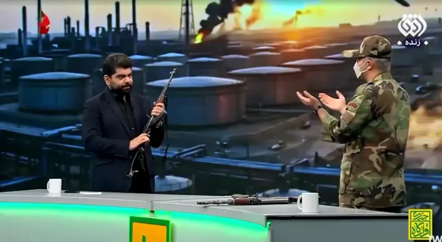 İran televiziyasında aparıcı canlı yayımda Kalaşnikovla atəş açdı