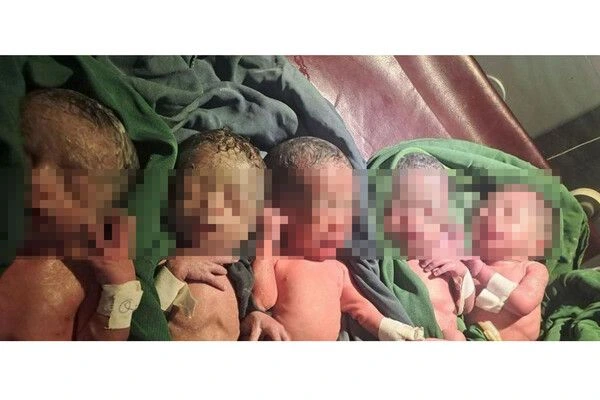 Qadın 12 il sonsuzluqdan sonra beşəm doğdu