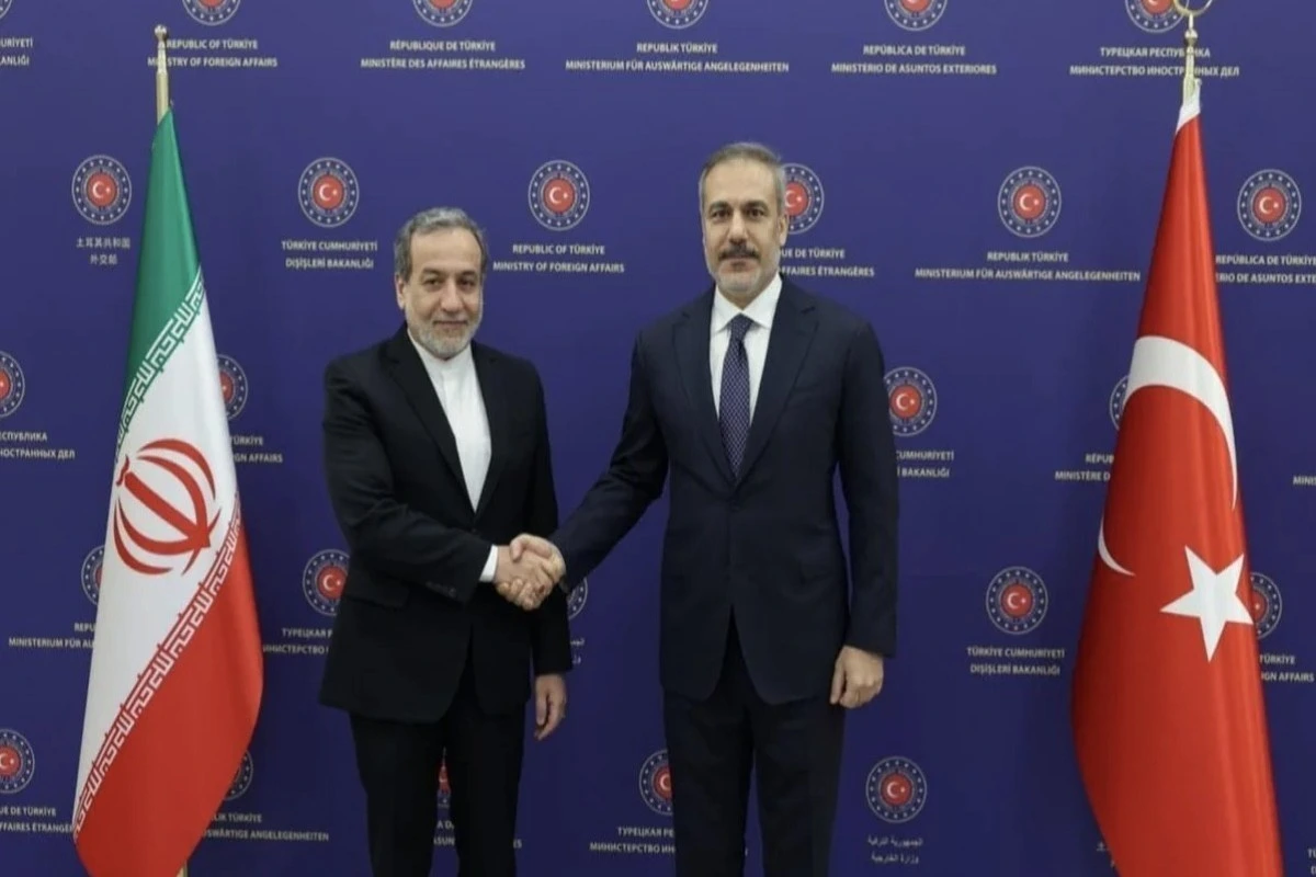 Əraqçi və Hakan Fidan regionda baş verən son hadisələri müzakirə edib