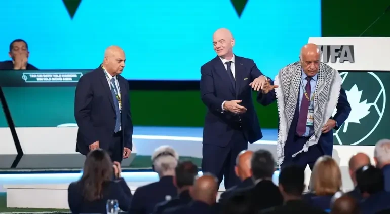 Dünya bu görüntünü danışır: “Bu adamla əl sıxmaram”