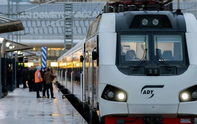 Bakı-Tiflis qatarı: Lüks və komfort siniflər üzrə gediş haqqı bəlli oldu - CƏDVƏL