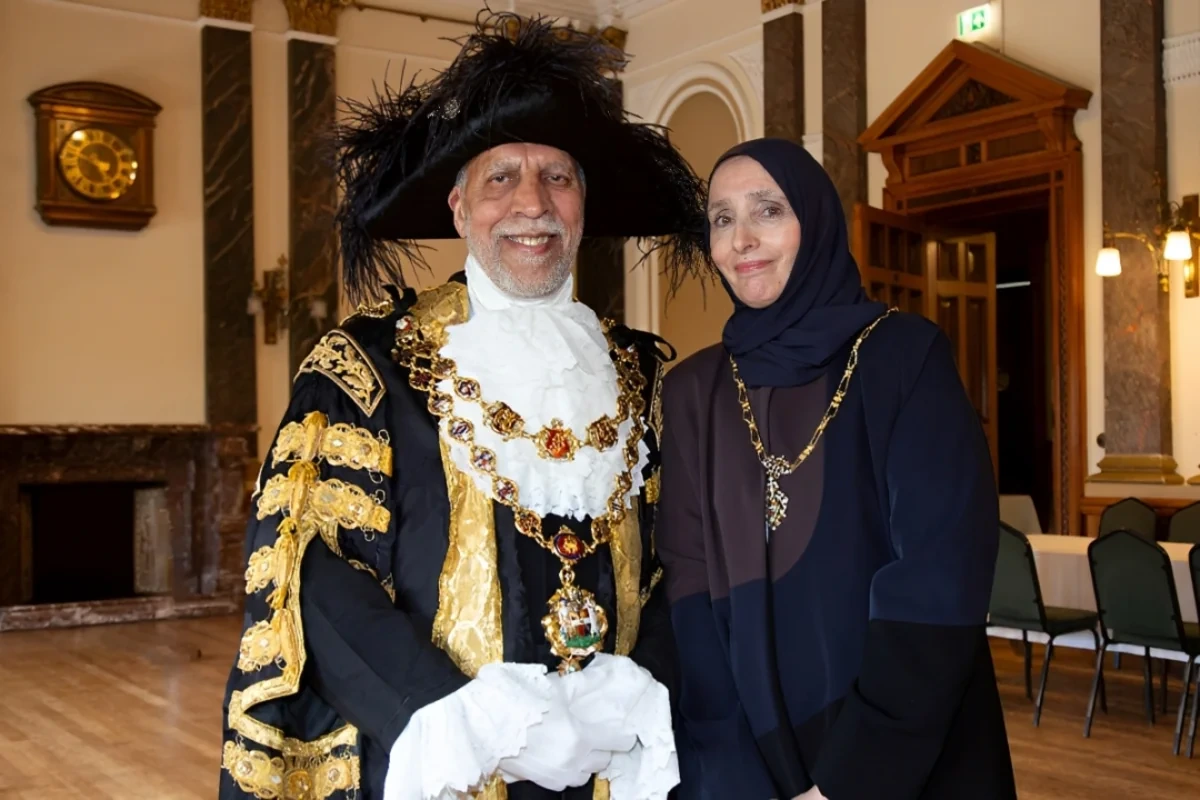 Birmingemdə ilk dəfə müsəlman mer seçildi