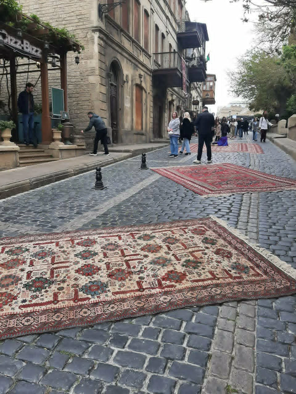 Festivalı xalçaları yerə salmadan da keçirmək olardı - Kərim Kərimli