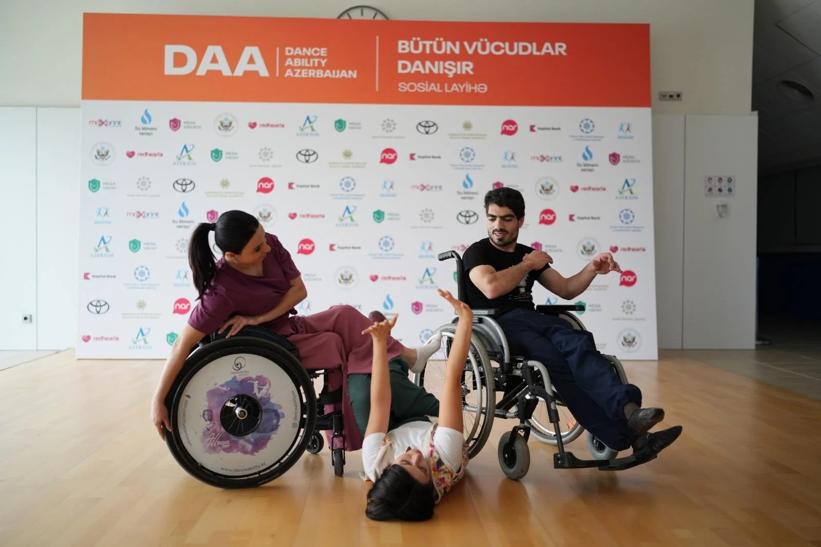 “Azərsun Holdinq” “Bütün vücudlar danışır” layihəsinə dəstək olub -FOTO