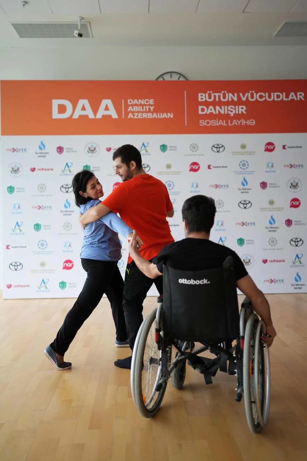 “Azərsun Holdinq” “Bütün vücudlar danışır” layihəsinə dəstək olub -FOTO