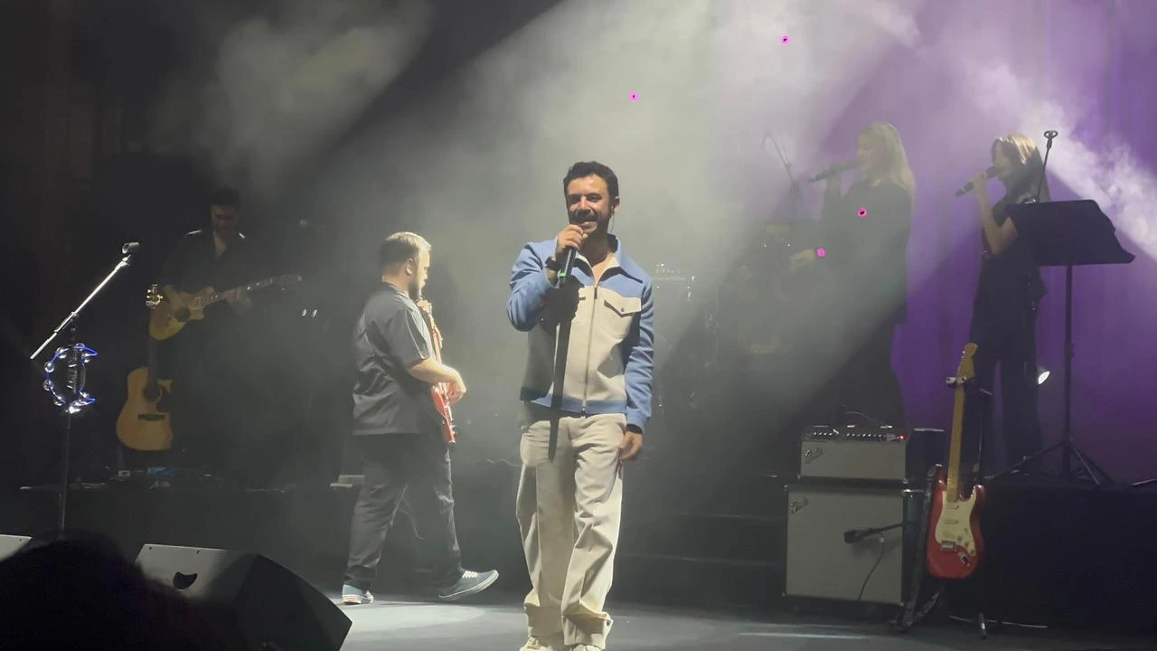 Buray Bakıda unudulmaz musiqi gecəsi yaşatdı&nbsp;-FOTO