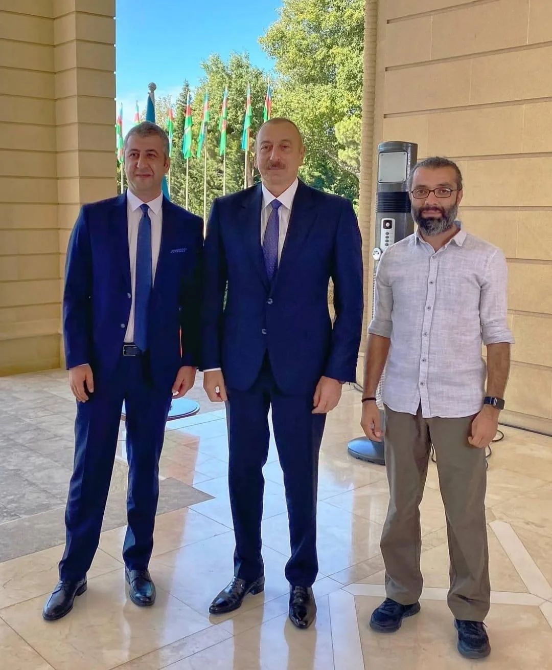 CNN Türk-ün operatoru Gəncə hücumları və müharibənin görünməyən tərəflərindən danışdı -SÖHBƏT