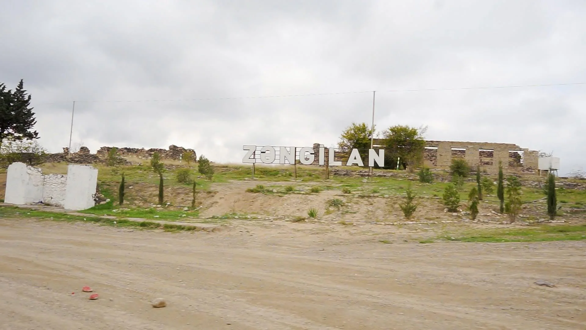 “Yaşıl Qarabağ” İctimai Birliyi Zəngilanda yaşıllaşdırma aksiyasına start verib -FOTO