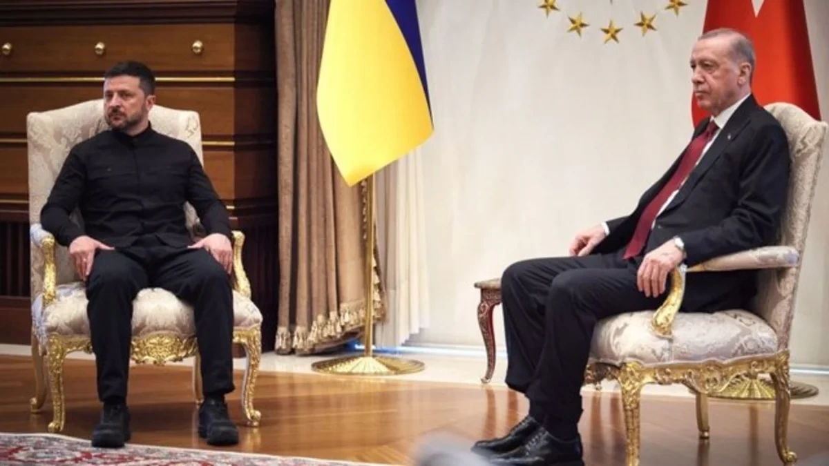 Zelenski Ukrayna üzrə danışıqların Türkiyədə keçirilməsini təklif edib