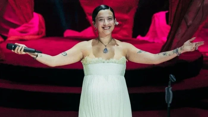 Melike Şahin ana oldu