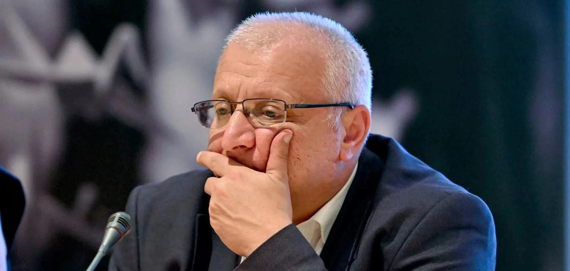 Erməni politoloq: Paşinyan növbədənkənar seçkilərə məcburiyyətdən gedir
