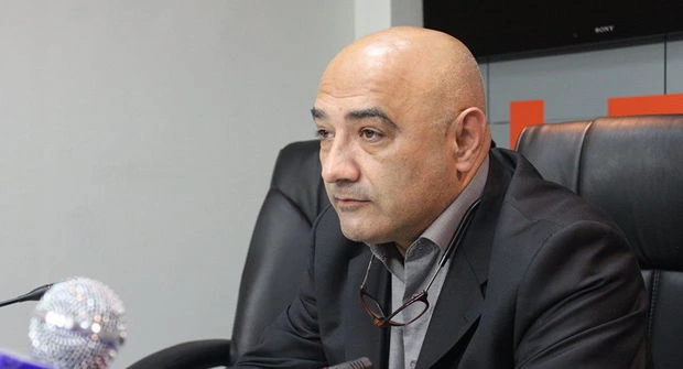 "Deyərlər ki, qonşuya ümid olan şamsız qalar..."- POLITOLOQ