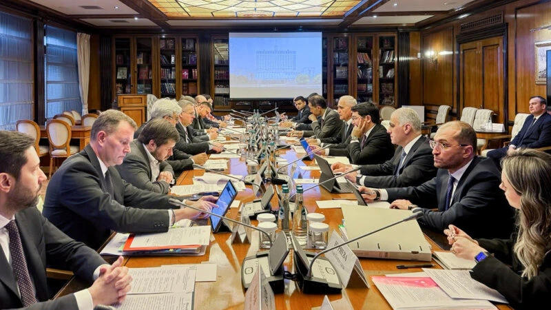 Şahin Mustafayev və Aleksey Overçuk arasında görüş keçirilib