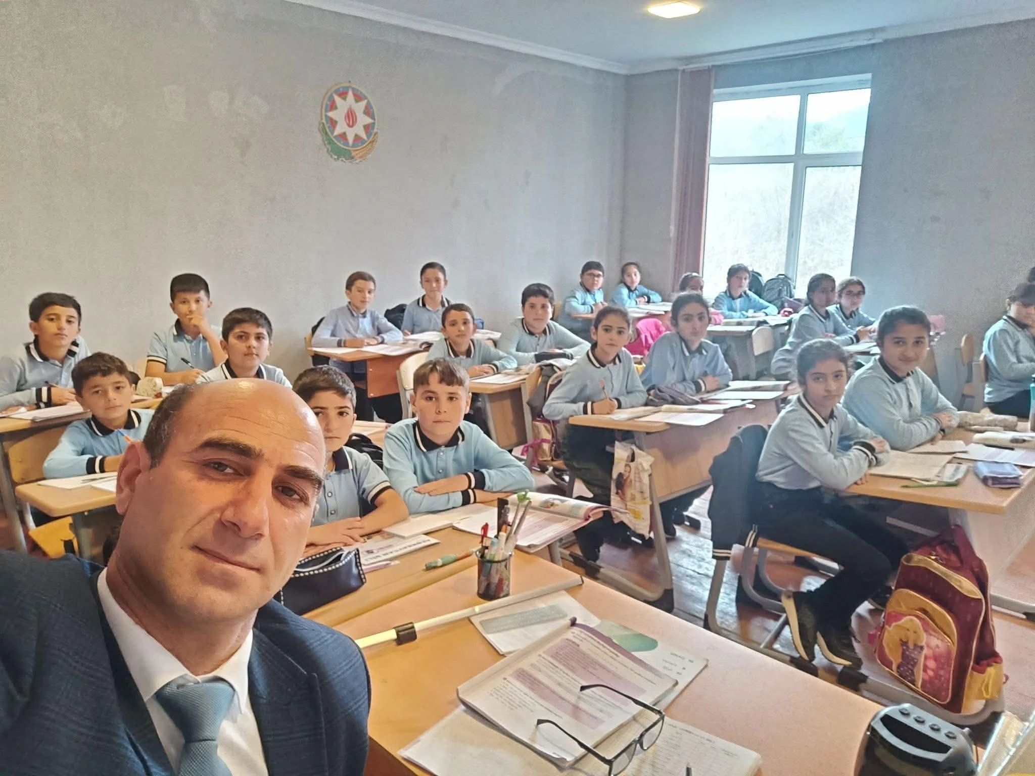 Müəllimlərdən dünyəvi məktəb mühitinə dəstək...