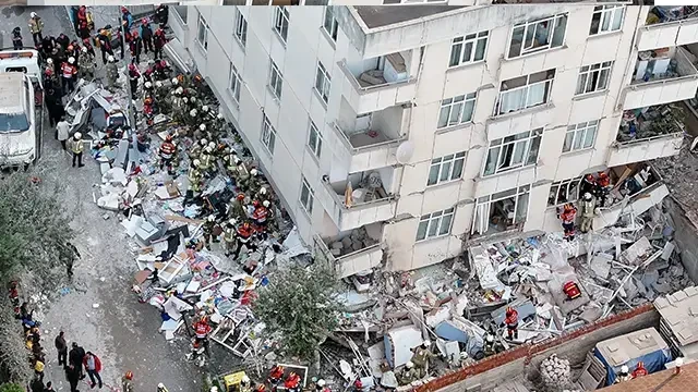 SON DƏQİQƏ: 7 mərtəbəli binanın 3 mərtəbəsi çökdü - ÖLƏNLƏRİN SAYI 2-YƏ ÇATIB