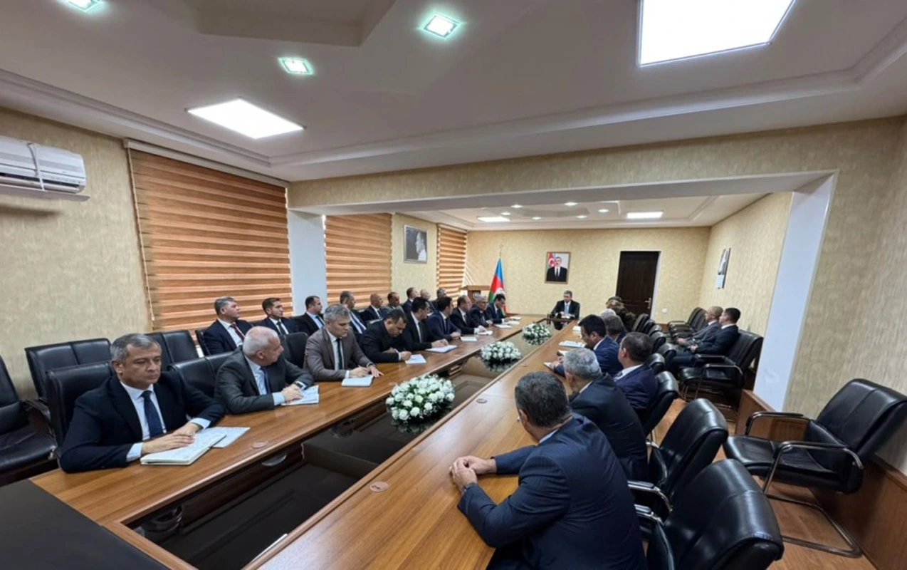 Xəzər rayonunda müşavirə - Bir sıra şəxslər cəzalandırıldı