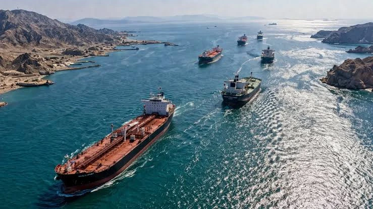 Hörmüz boğazında təhlükəli düyün: İran topu Trampın meydanına atdı - ŞƏRH