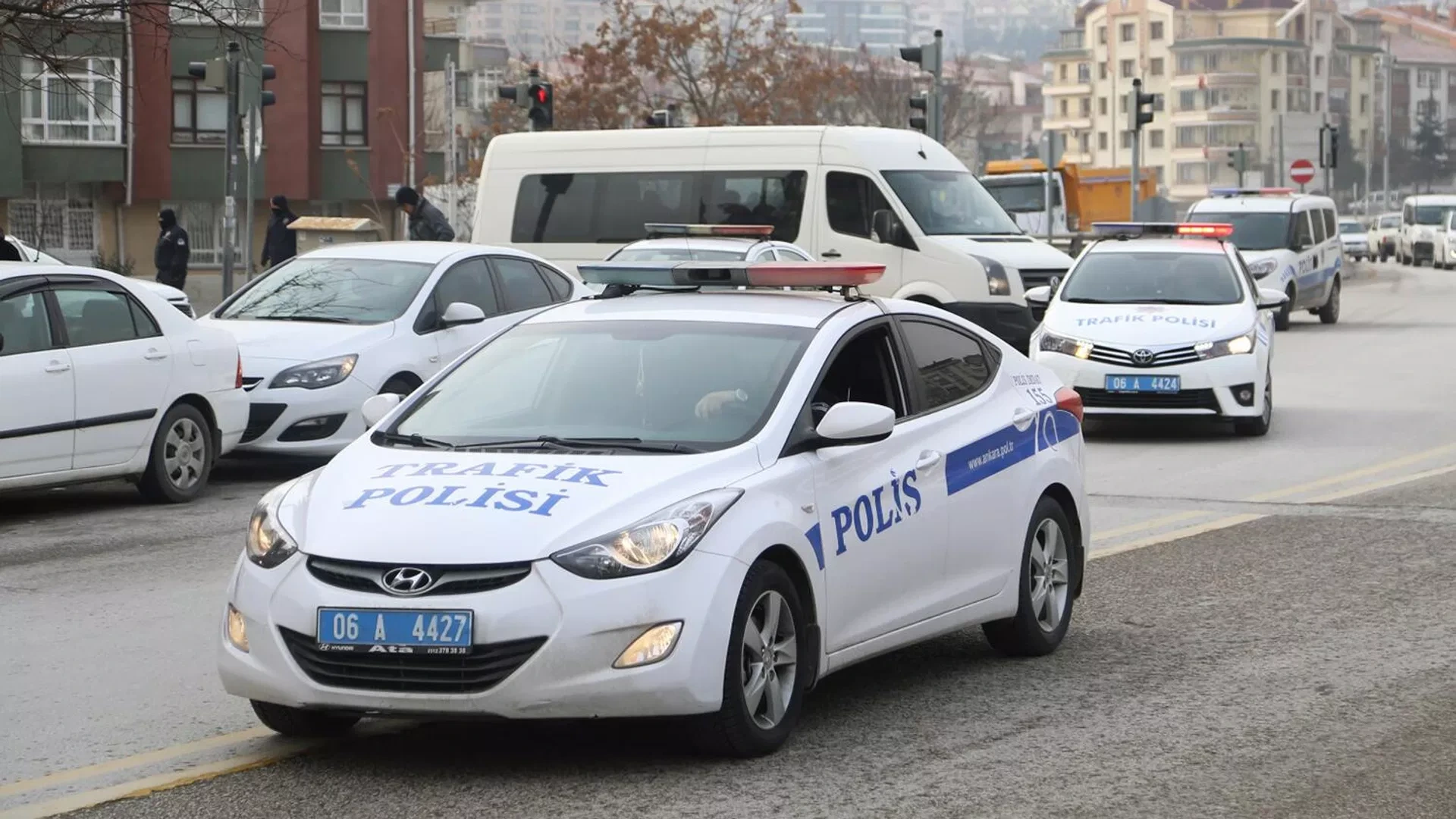 Ankarada iki bələdiyyə sədrinin müavini də daxil olmaqla 25 nəfər saxlanılıb