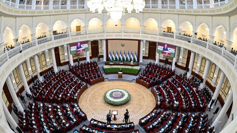 Özbəkistan Senatı uşaq təcavüzünə görə ömürlük həbs cəzasına səs verib