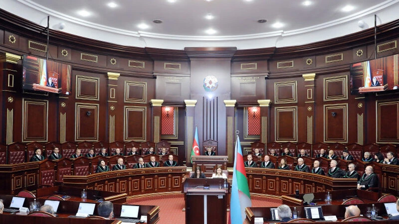 Yeni təyin olunmuş hakimlər Ali Məhkəmədə and içiblər - FOTO