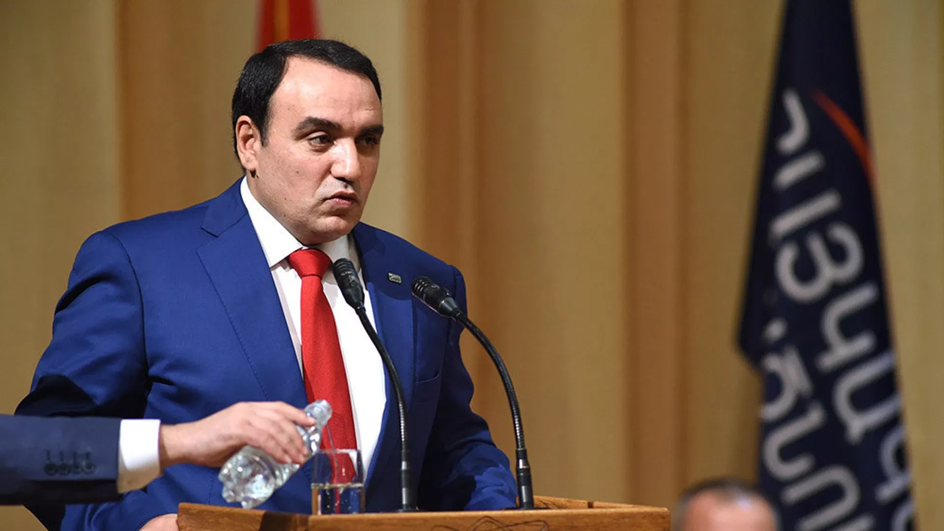 Ermənistanda parlamentin keçmiş sədrinin əmlakına həbs qoyulub