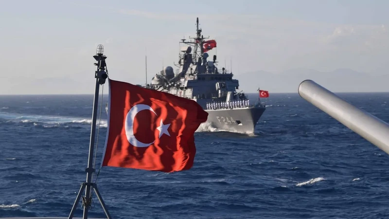 Türkiyə ABŞ və Fransanın Qara dənizə hərbi keçidinə icazə vermədi