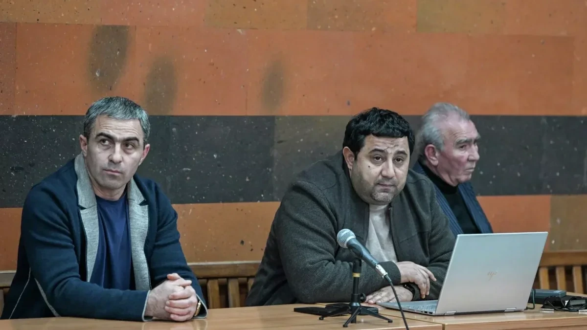 II Qareginin qardaşı və qardaşı oğlu təqsirli biliniblər