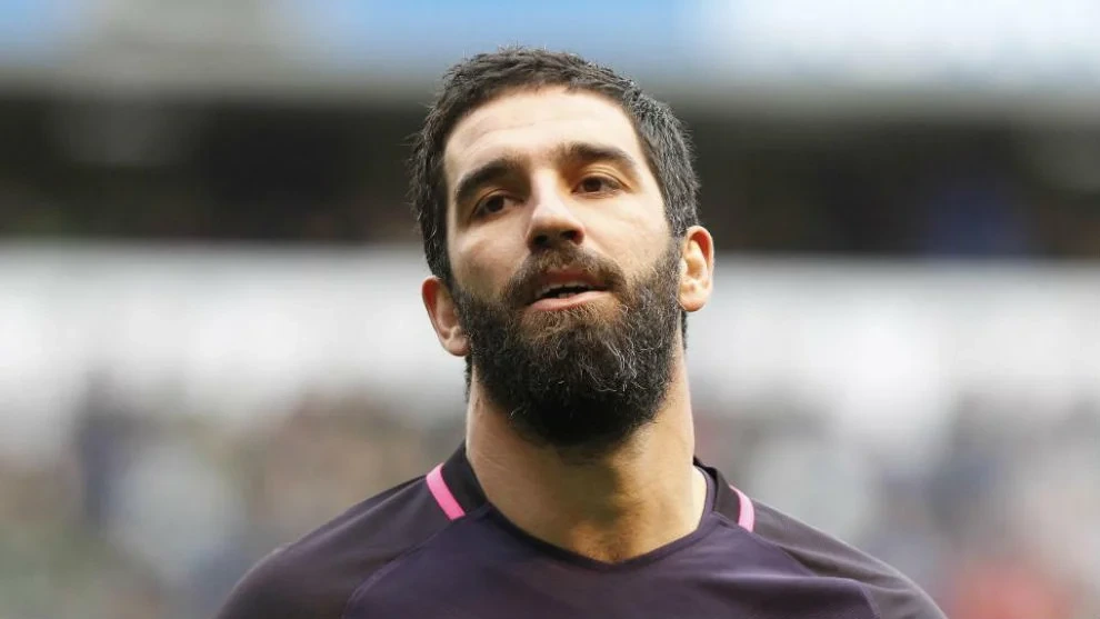 Arda Turan Türkiyə millisi ilə bağlı qərarını açıqladı