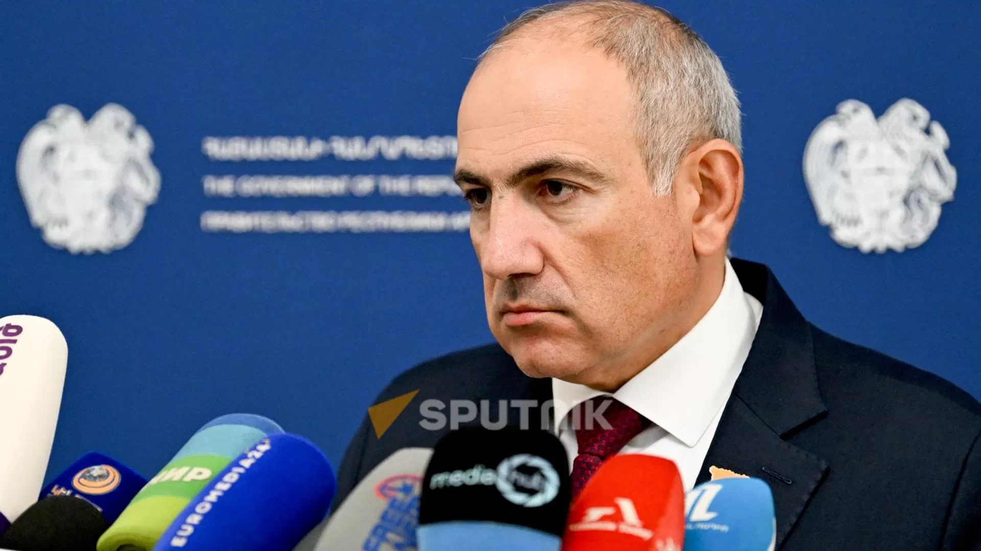 Paşinyan bələdiyyə seçkilərində rüşvət paylayanların cəzalandırılacağını vəd edib
