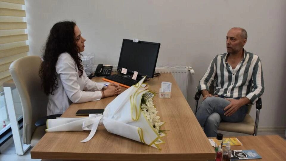 37 illik siqaret asılılığından dərman müalicəsi ilə xilas oldu