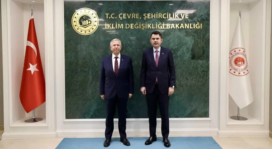 Nazir Murat Kurum Ankara bələdiyyə başqanı Mansur Yavaşı qəbul edib