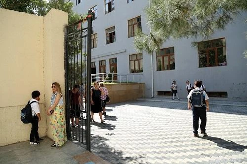 Bakıda faciə: 7-ci sinif şagirdi pəncərədən yıxılıb öldü