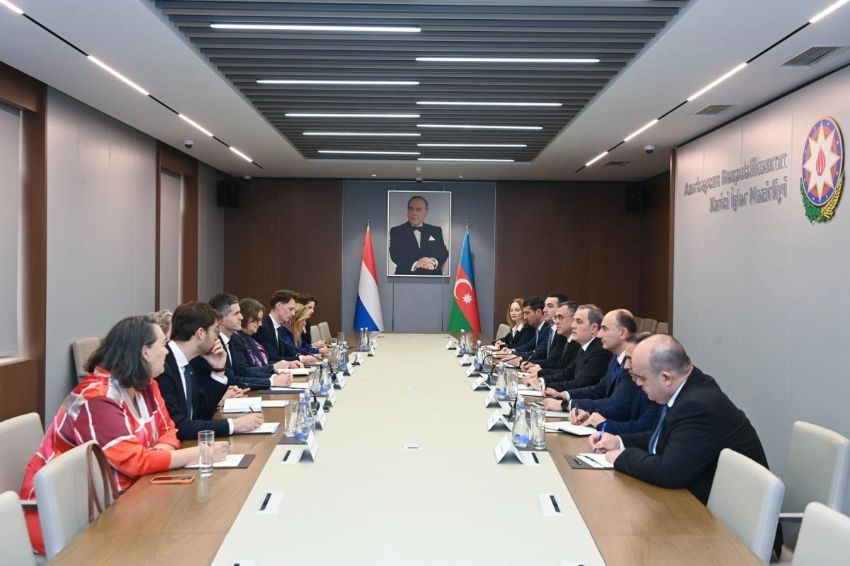 Azərbaycan və Niderland XİN rəhbərlərinin geniş tərkibdə görüşü keçirilib - YENİLƏNİB-1