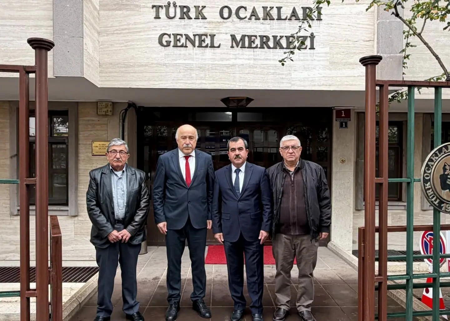 Akif Aşırlı Türk Ocaqlarının Baş Qərargahını ziyarət edib