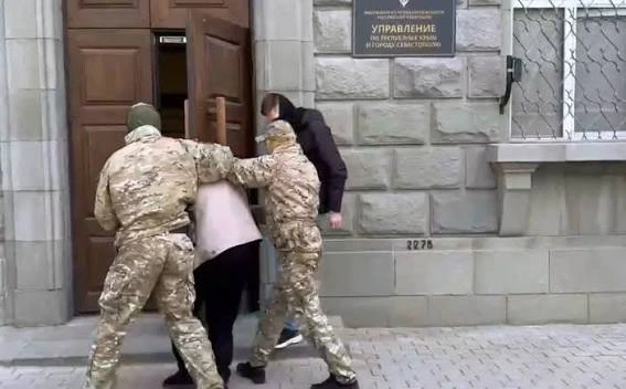 Sevastopolda casusluq şübhəsi: gənc saxlanıldı, partlayıcı maddə aşkarlanıb