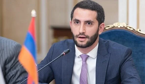 Erməni spiker: Azərbaycan əsgəri itkin düşən limi bizə məlumat verdi,bu yaxşıdı