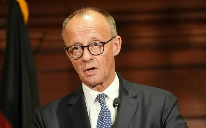 Merz: Türkiyəlilərin miqrasiyası Almaniya üçün uğur hekayəsidir